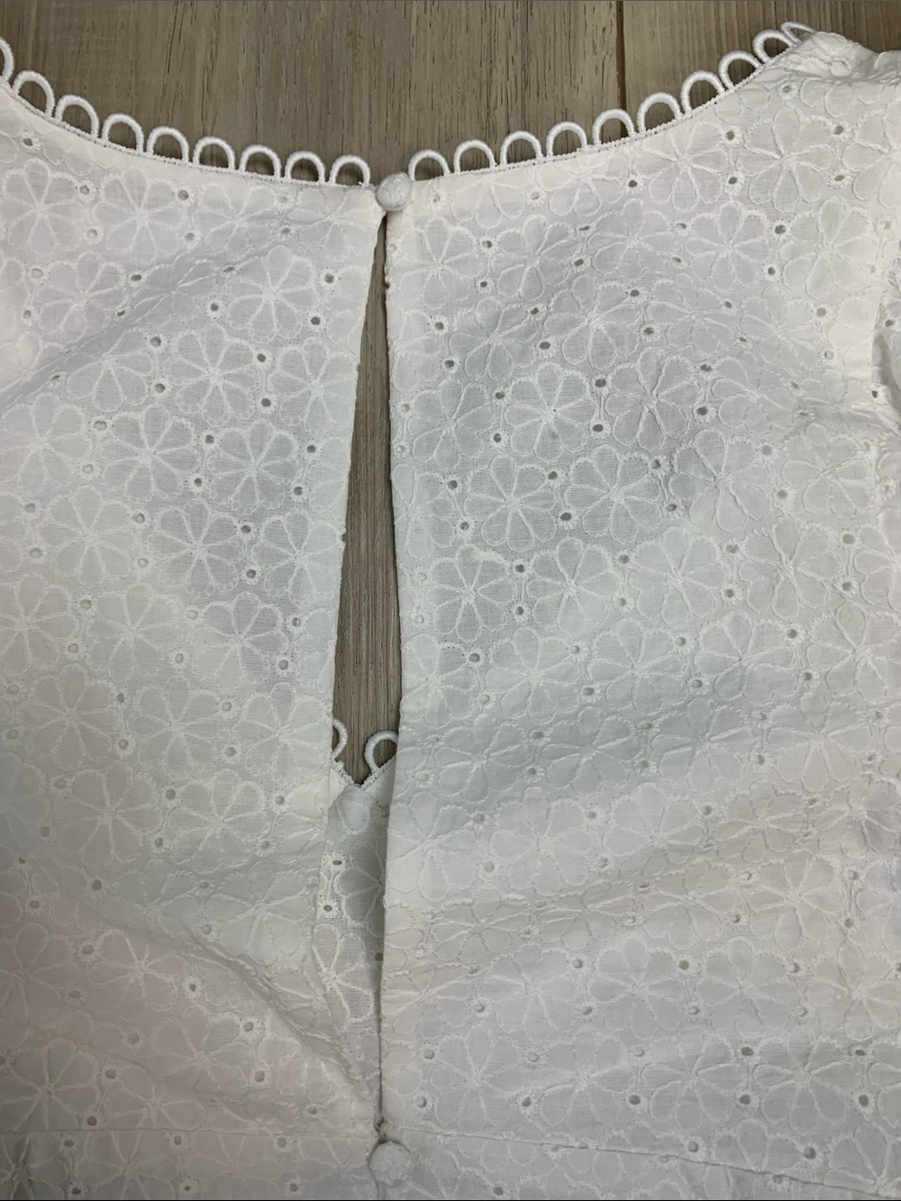 Altar’d State White Cotton Feminine V neck Short Sleeve Split Back CropTop Sz S - Picture 6 of 8